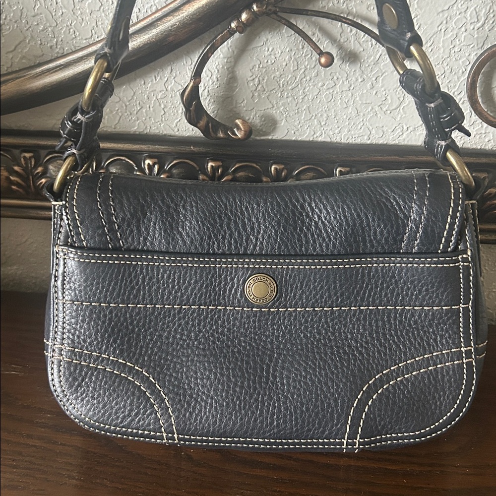 Coach Vintage Chelsea Demi Flap Black Leather Brass turnlock  Shoulder Bag Y2K - Picture 4 of 9